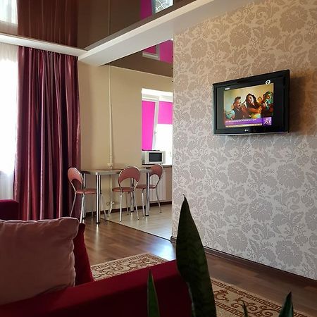 Апартаменты С Балконом Kharkiv Extérieur photo
