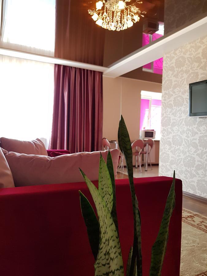Апартаменты С Балконом Kharkiv Extérieur photo